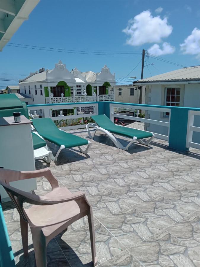 Michand Guest Apartments- Cozy One Or Two Bedroom- 5 Walk Minutes From Airport 10 Mins Drive To Oistins Or Beach Christ Church Exterior foto